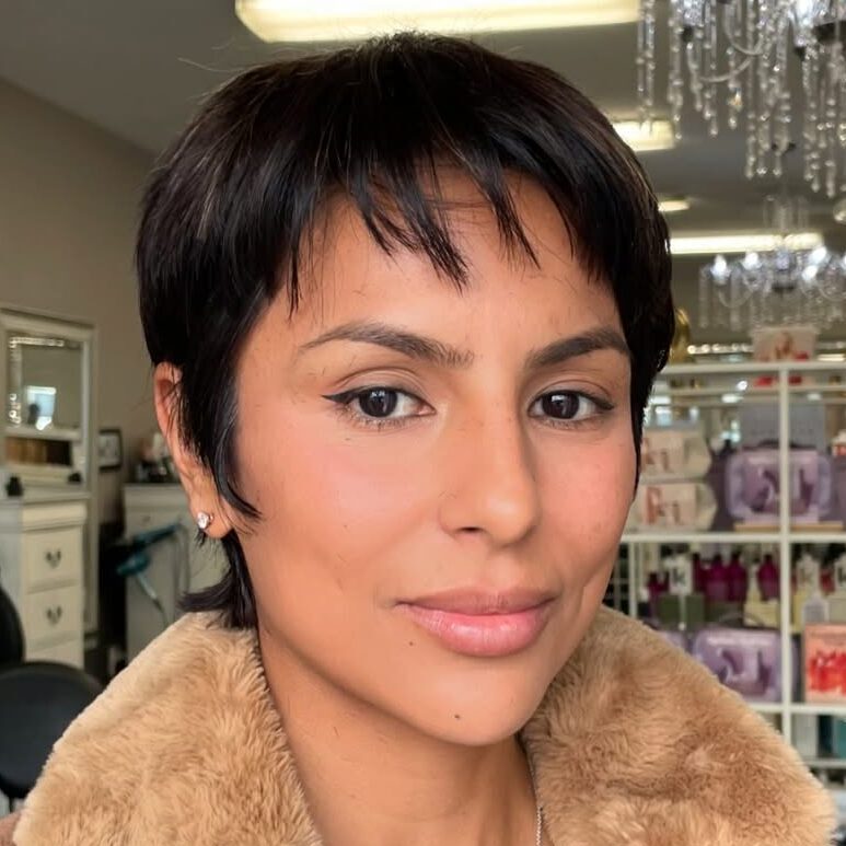 The prettiest pixie cut!